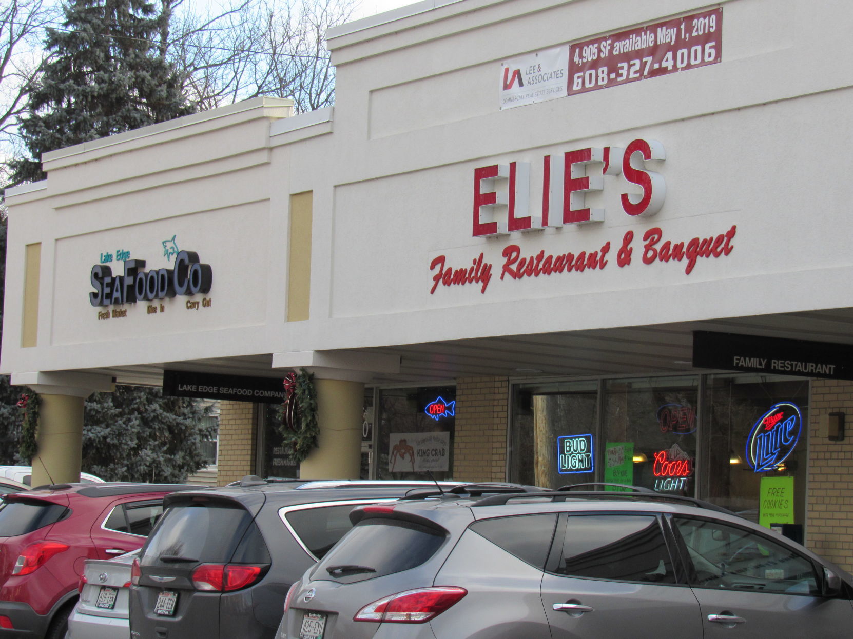 Lake Edge Shopping Center